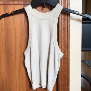 Ribbed, fitted sleeveless crop top